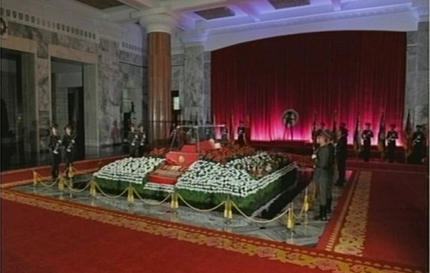 First Western Tourists Inside Kim Mausoleum Describe 