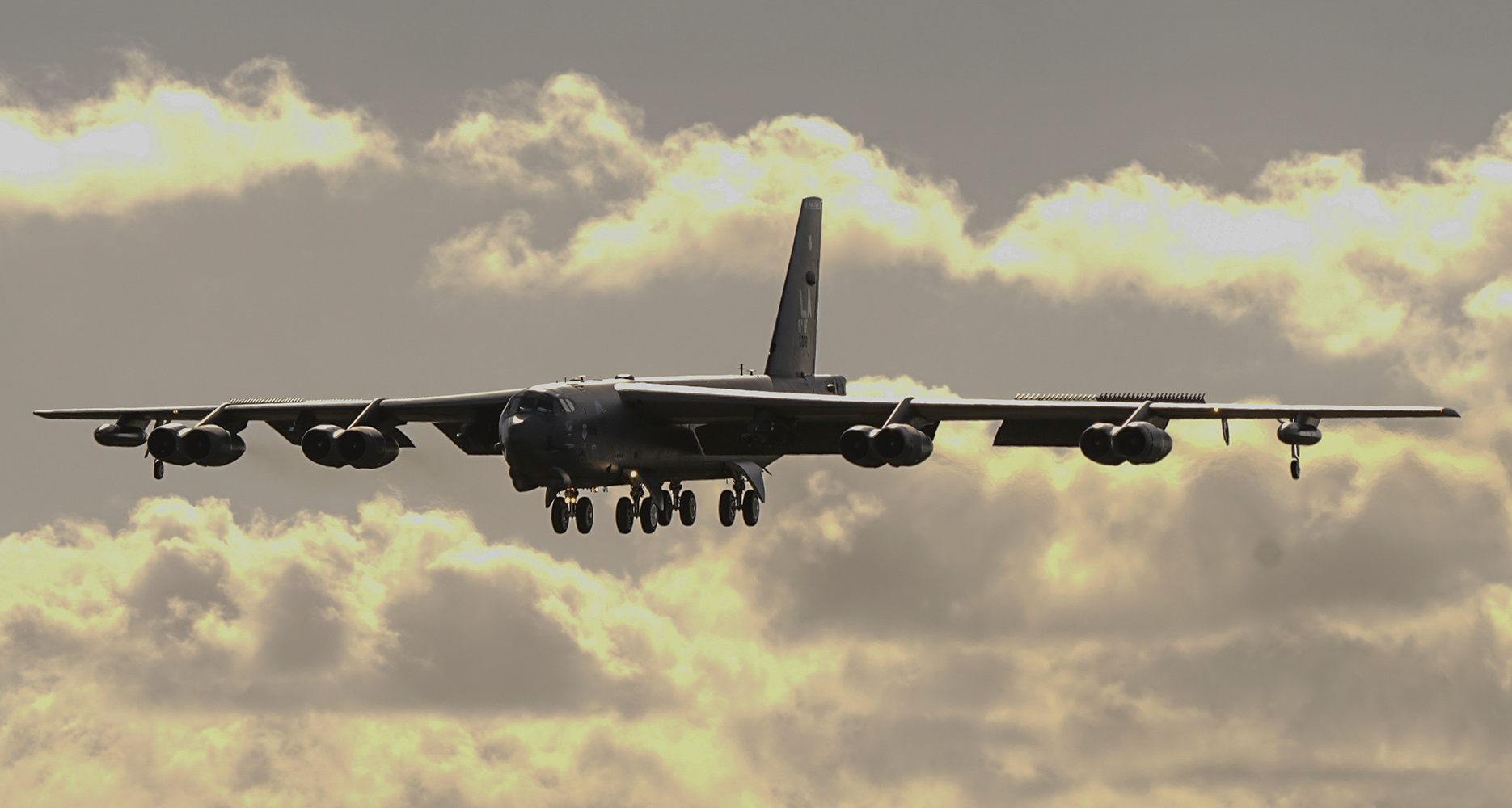 Nuclear-capable US Bomber To Land At ROK Base In Show Of Force To North ...